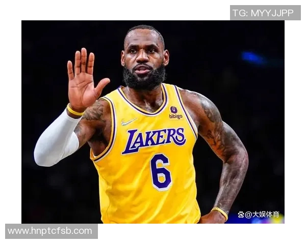 詹姆斯膝盖重伤赛季报销!湖人G5奇迹难续,40岁传奇面临退役抉择